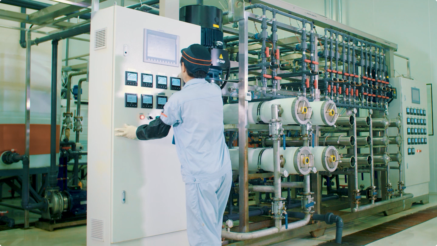 c99020b924914e7a9a238e338171710b 出产线